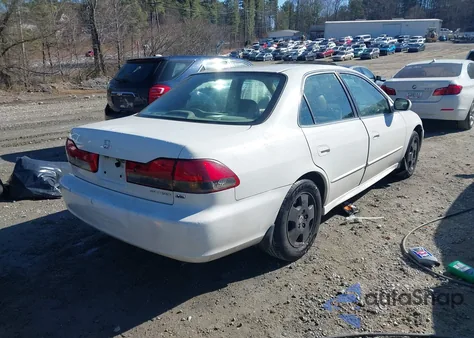 2001 Honda Accord 3.0 Ex из США, поврежденный, VIN 1HGCG16551A053999